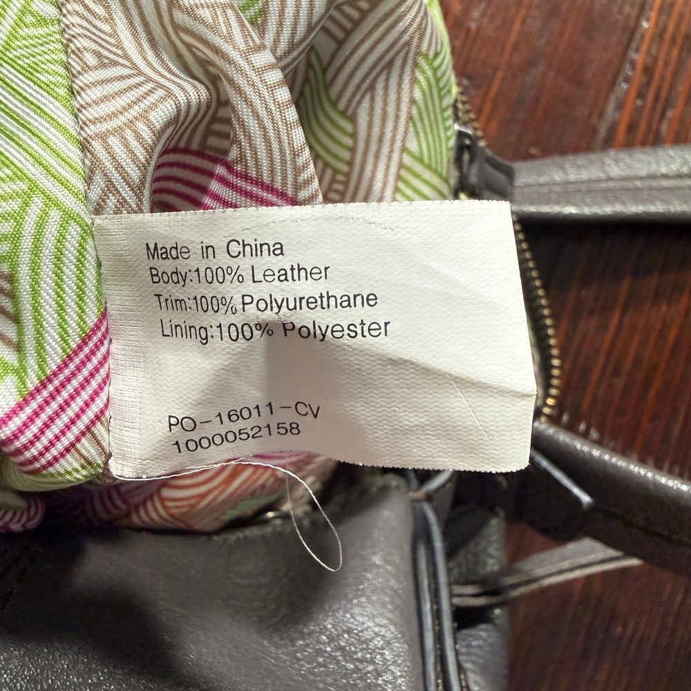 The Sak Hobo Shoulder Bag Purse Grey Leather Front Zip Charm Accent - EUC - Picture 8 of 10